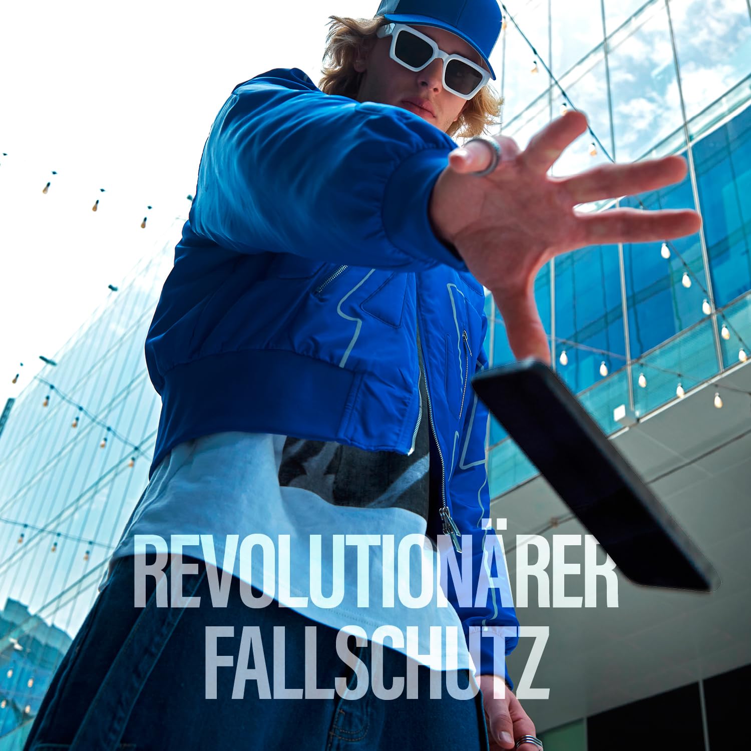 PanzerGlass Pellicola protettiva in vetro temperato per iPhone 16e (2025) | 14 | 13 | 13 Pro - Vestibilità ultra-larga, 60% vetro riciclato, proteggi schermo in vetro temperato per iPhone 16e