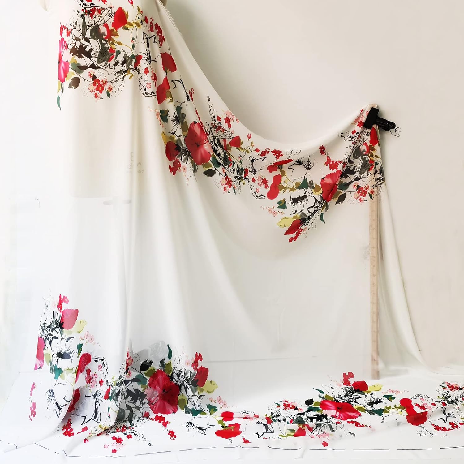 100cm * 148cm Natural White Flower Positional Print Chiffon Fabric Digital Print 75D Chiffon Material Evening Dress Scarf Fashion Sewing Material (2 Meters)