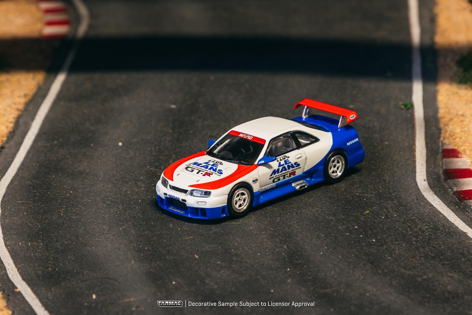 Amazon | TARMACWORKS 1/64 Nissan NISMO GT-R LM Test Car 完成品 T64