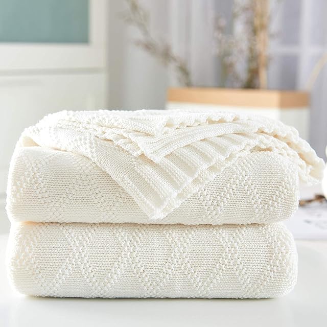 Knitted Throw Blanket 100% Cotton Home Bed Blanket,51x70 Inch Soft Cozy Lightweight Cable Knit Blanket Suitable for Sofa Couch Bed Chair Car Office Travel (White, Diamond Pattern)