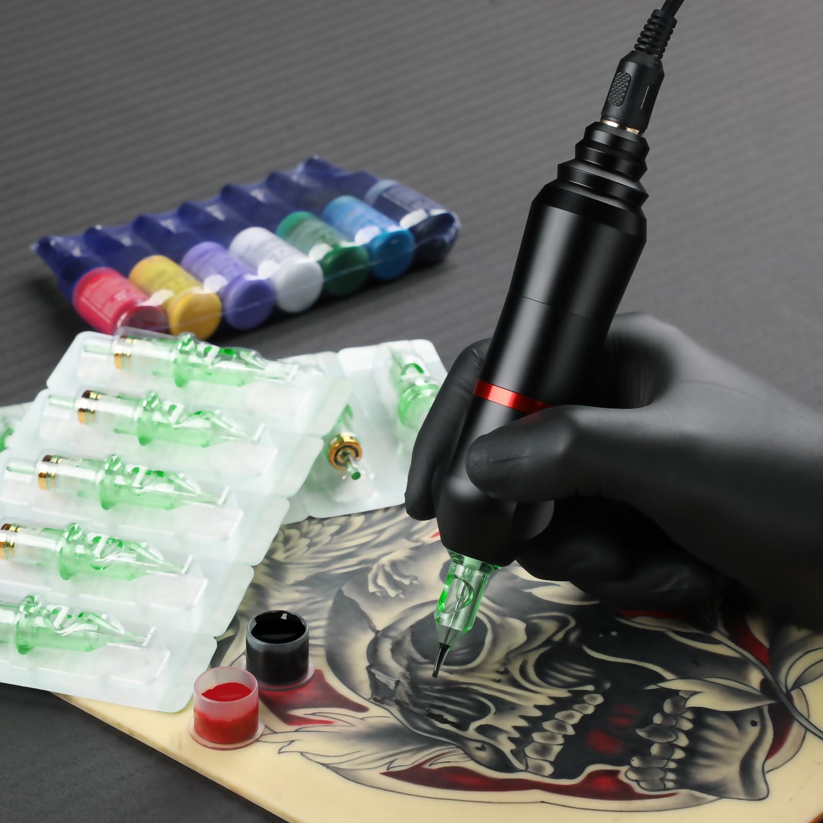 RHEIN Tattoo Maschine Set mit Power Supply 10PCS Cartridges 7 Colours Ink Tattoo Kabel Pen Machine Komplettes Zubehör RN-TKP6B-1-EU