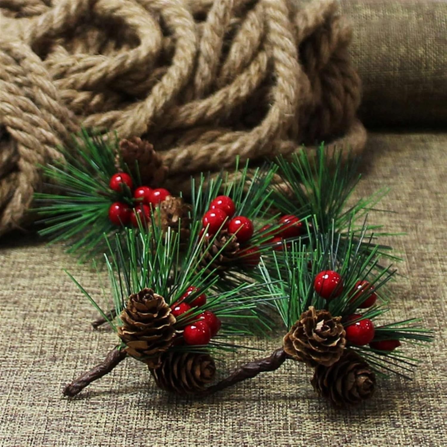 LUGEMA 40pcs人工花のクリスマスベリーパインコーンブランチホームクリスマスデコレーションフローラルクラフト