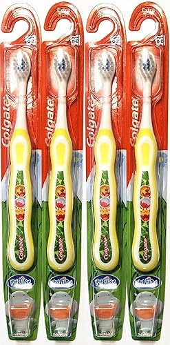 Colgate My First - Cepillo de dientes (extra suave, edades de 0 a 2 años, 4 unidades), color amarillo