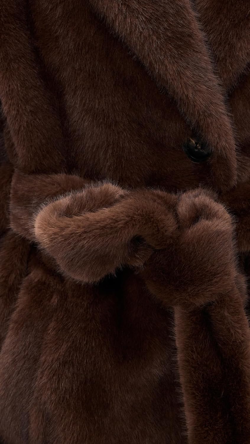 LAMARQUE Women's Darelle Oversized Faux Fur Coat - Image 6