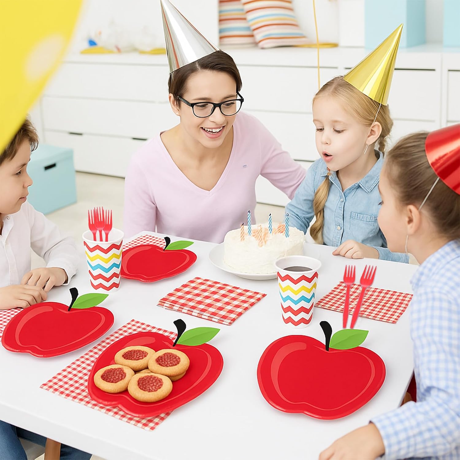 100 Pcs Apple Party Supplies Set, Serves 25 – Disposable Apple-Shaped Paper Plates, Red Gingham Napkins, and Forks, Fruit Themed Tableware for Teacher Appreciation, and Back to School Decorations