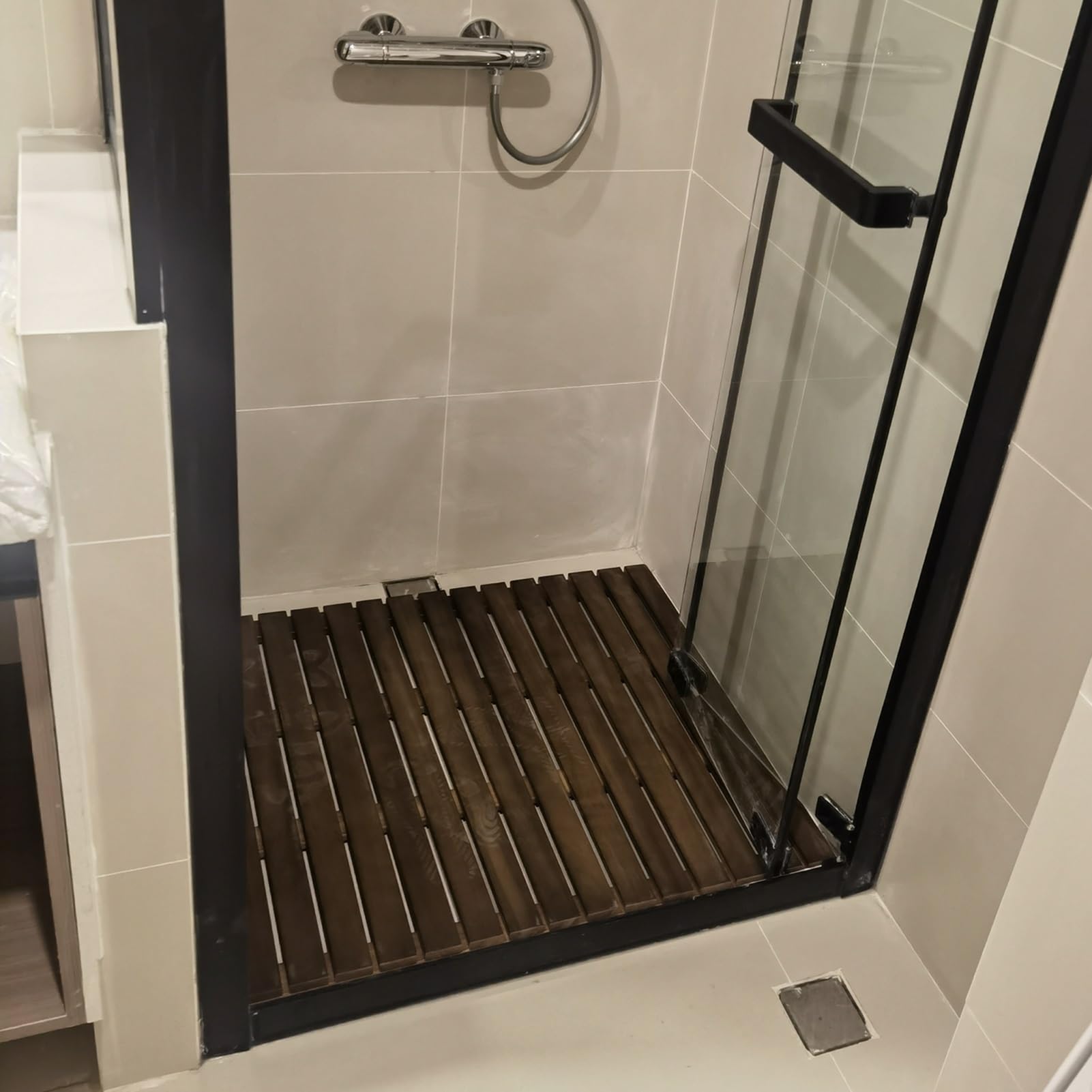 Tappetino da doccia ecologico in legno, antiscivolo, impermeabile, per vasca da bagno e spa, accessorio per il bagno per un'esperienza di benessere a casa di alta qualità