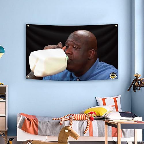 Miniatura 3 de MKNAZ Divertida bandera bebiendo leche estilo humorístico tapiz 3 × 5 pies colgante de pared decorativo hombres cueva habitaciones en dormitorios