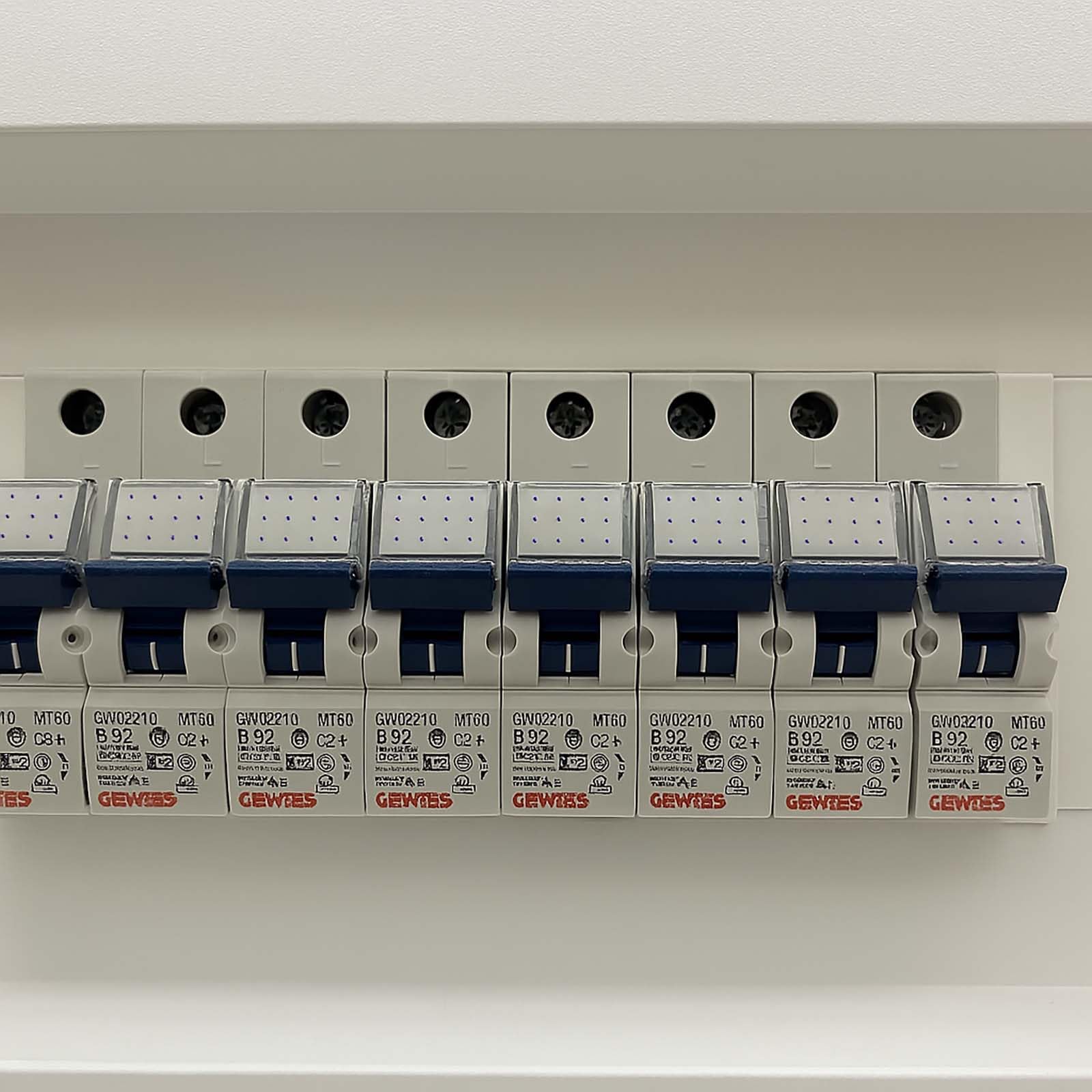 Leitungsschutzschalter B32A MCB 1-polig 230-400 V DIN Sicherungsautomat | Gewiss MT60, 6kA/10kA, Hutschiene, Wohnbau, Gewerbe, Industrie, Kurzschlussschutz, Überstromschutz, IEC EN60898-1