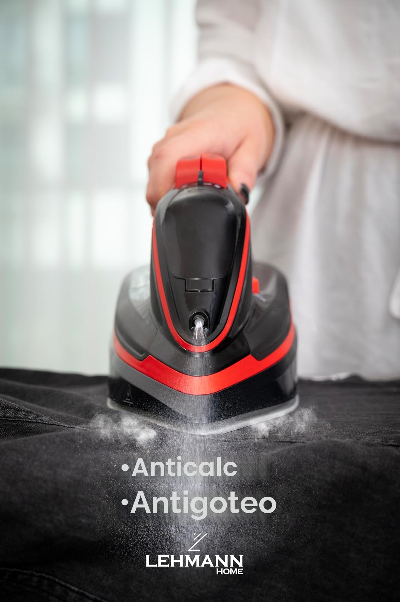 LEHMANN LGOIR-2632 Plancha de Vapor Inalámbrica 3000W, Plancha Ropa con Suela Cerámica, Base de Carga, Depósito 320 ml, Sistema Antigoteo, Función de Limpieza Fácil, Apta para Planchado Vertical