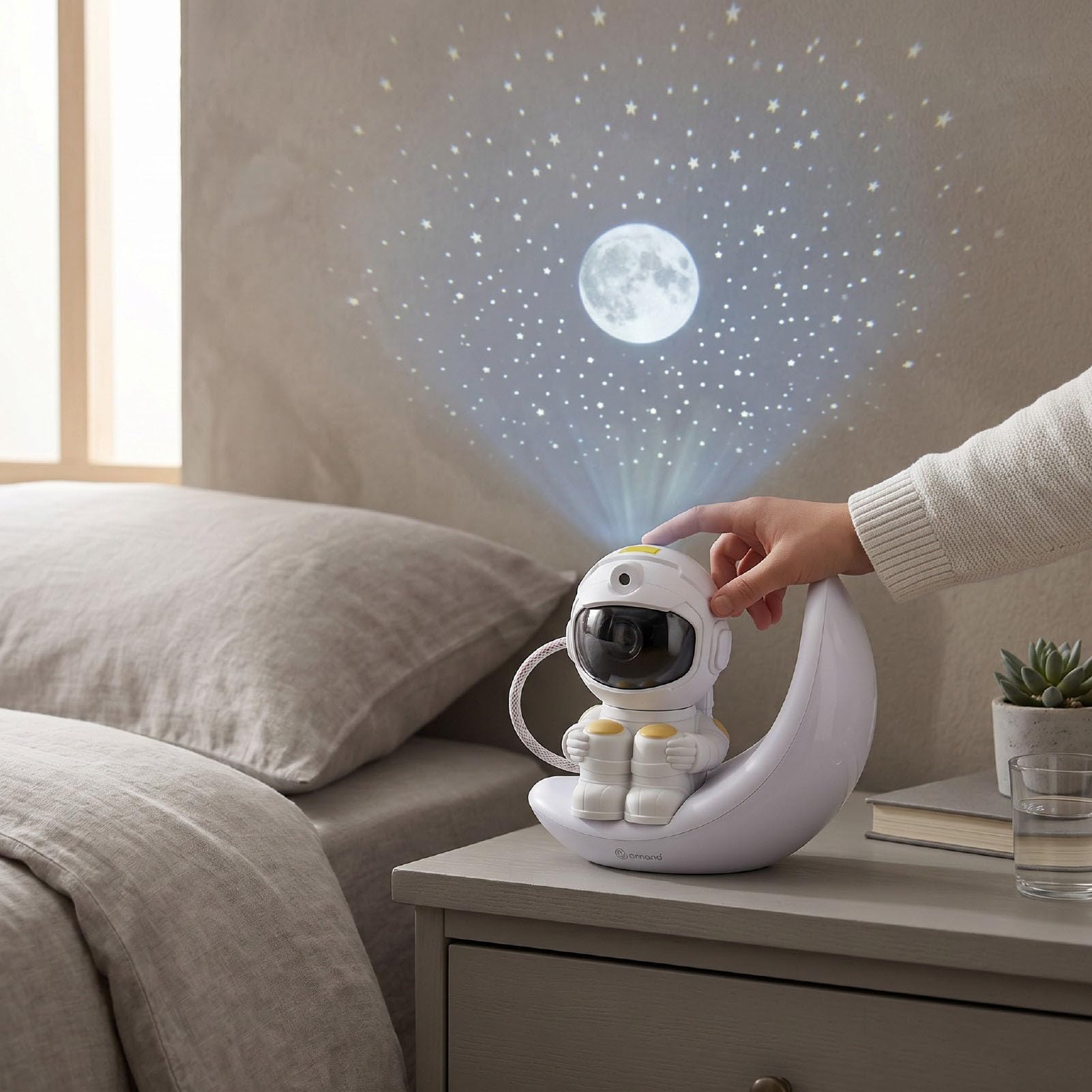 Luocute Proiettore Spaziale, Luce Notturna Regolabile luminosità e | 7 modalità Colore Sfumate, Telecomando, Basso Consumo, Luce Notturna