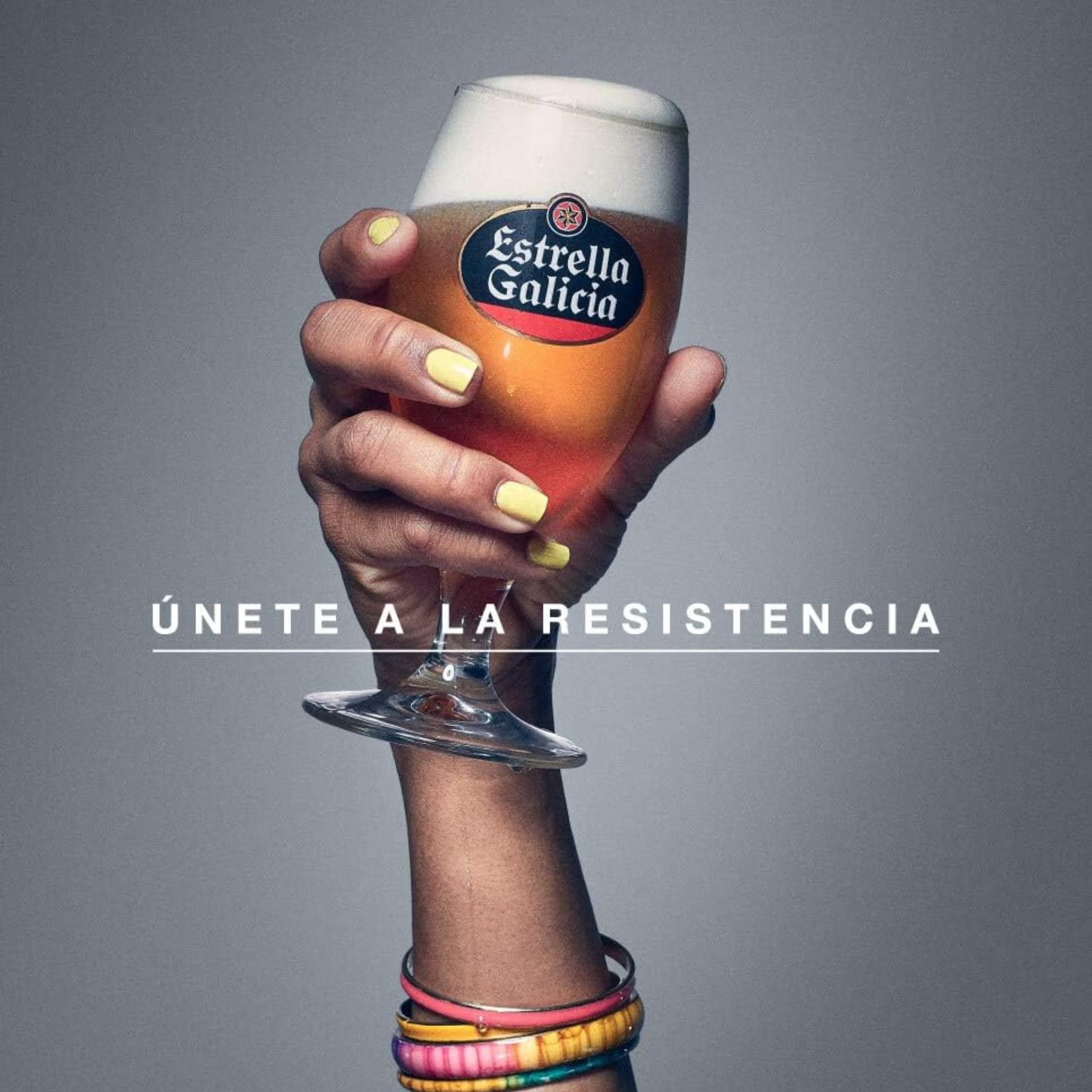 Estrella Galicia Especial - Cerveza Lager Especial, Pack de 24 Latas x 33 cl, Sabor Ligero y Amargo, Aroma a Lúpulo, 5,5% Volumen de Alcohol — view 6