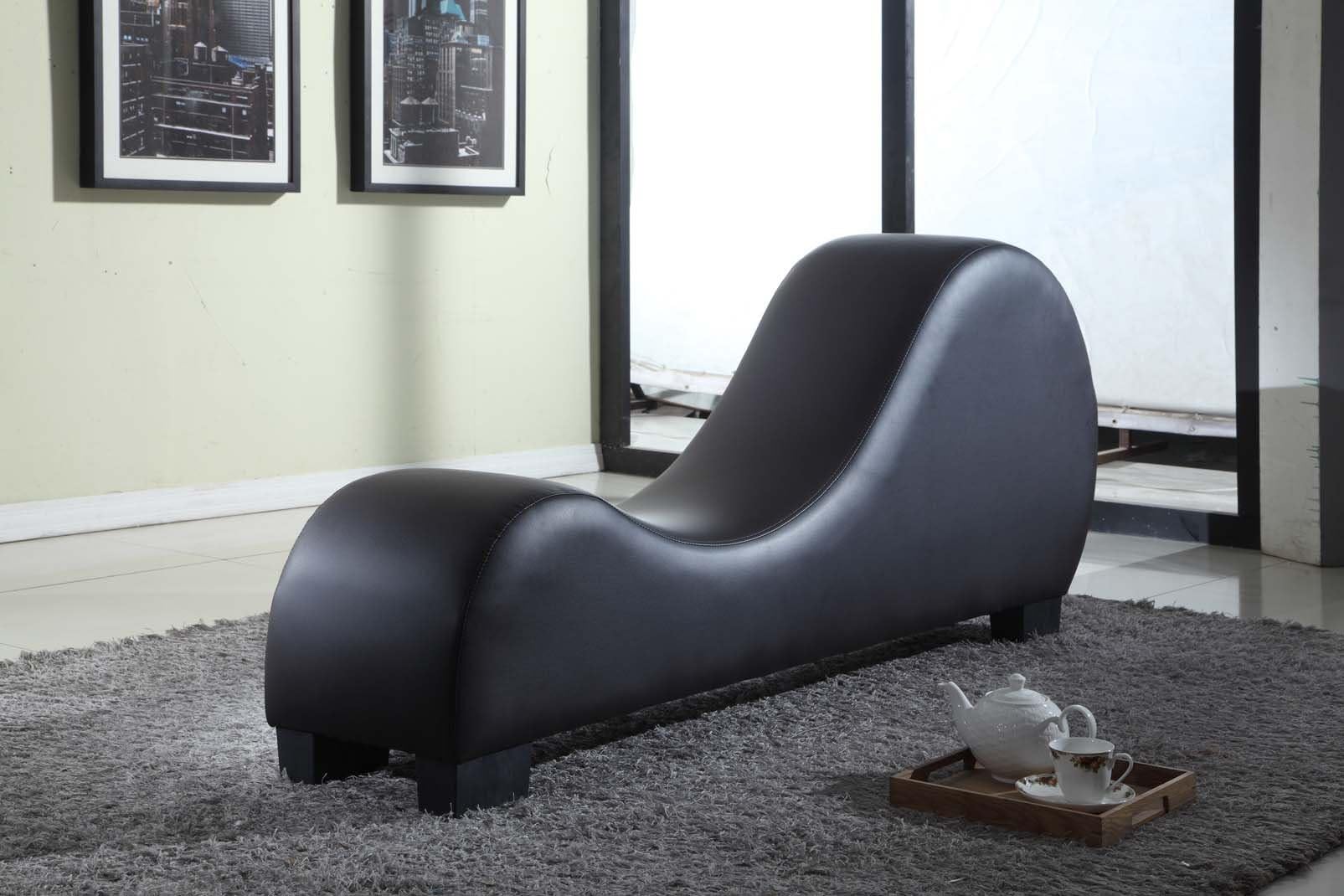 US Pride Furniture Yoga Collection Modern Faux Leather Curved Lounge Chaise for Stretching & Relaxation, Ideal for Bedroom, Living Room, Meditation Room or Office, Midnight