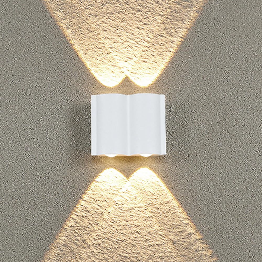 Lámpara de Techo Exterior LED IP65 para Iluminar las Cenas de Verano en el Porche y Jardín