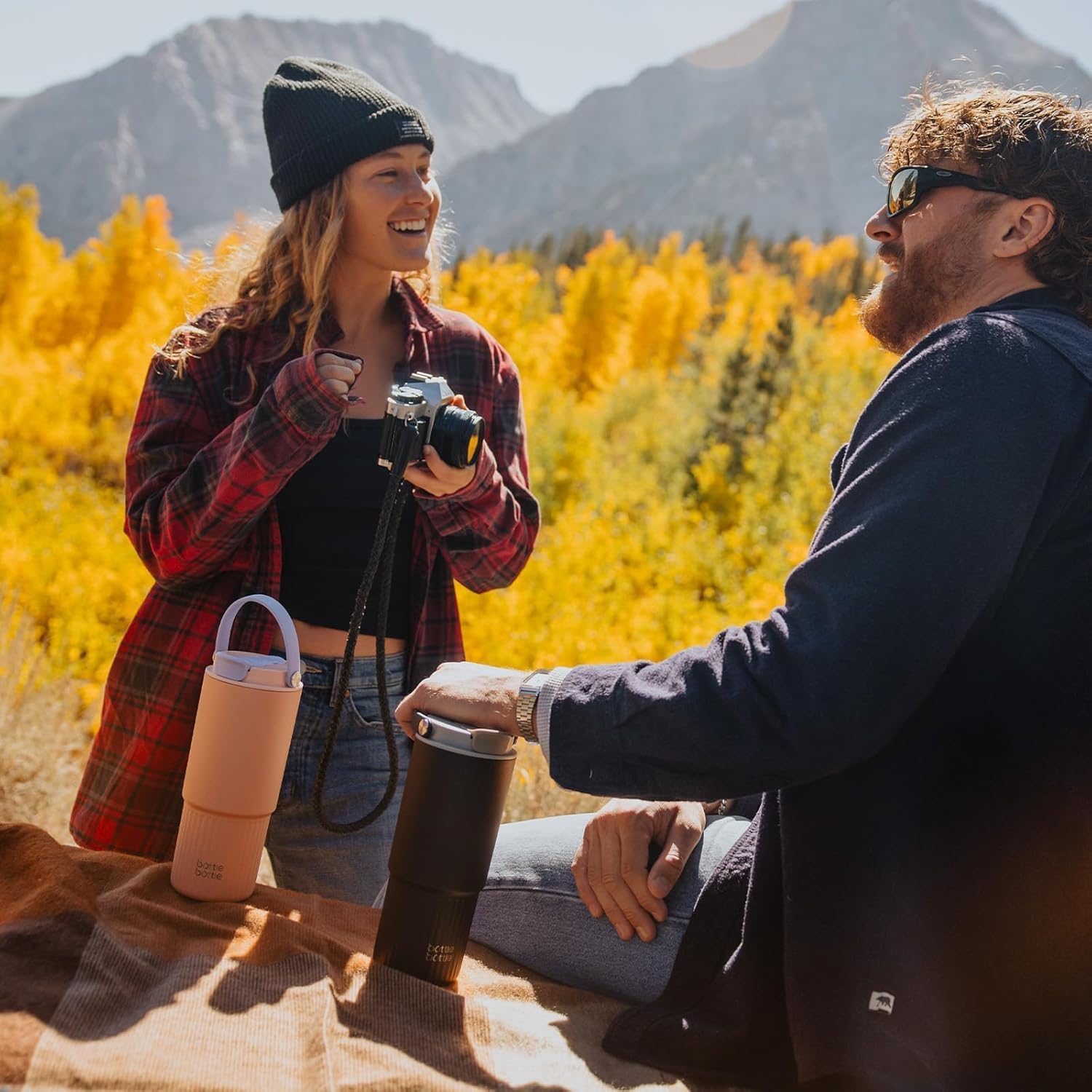 BOTTLE BOTTLE タンブラー 蓋付き こぼれない 800ml ストロー飲み 直飲み コーヒー 大容量 水筒 魔法瓶 保温保冷 真空断熱 二重構造 濡れない 漏れ防止 持ち運び便利 車用 自宅用 旅行 キャンプ用 ピーチピンク