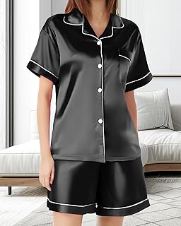 طقم بيجامة نوم ساتان مكون من قطعتين من قميص نوم بأكمام قصيرة وأزرار من الأمام مع شورت للنساء