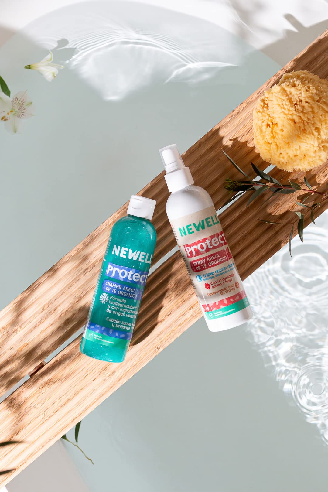 NEWELL | SPRAY ANTIPIOJOS PROTECT Árbol de Té Orgánico | Ideal Para Niños | Ingredientes de Origen Vegetal | Aroma a Fresa | No Daña ni Engrasa el Cabello | Botella 250 ml 100% Reciclada y Reciclable