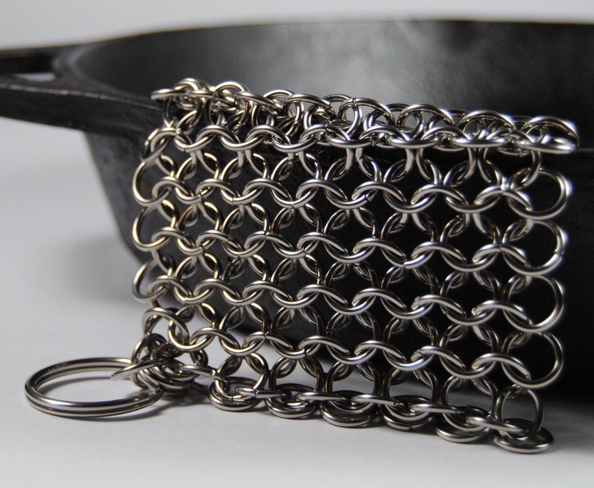 Cookware Scrubber - Stainless Steel Chain Mail Scrubber for Cast Iron Cookware
