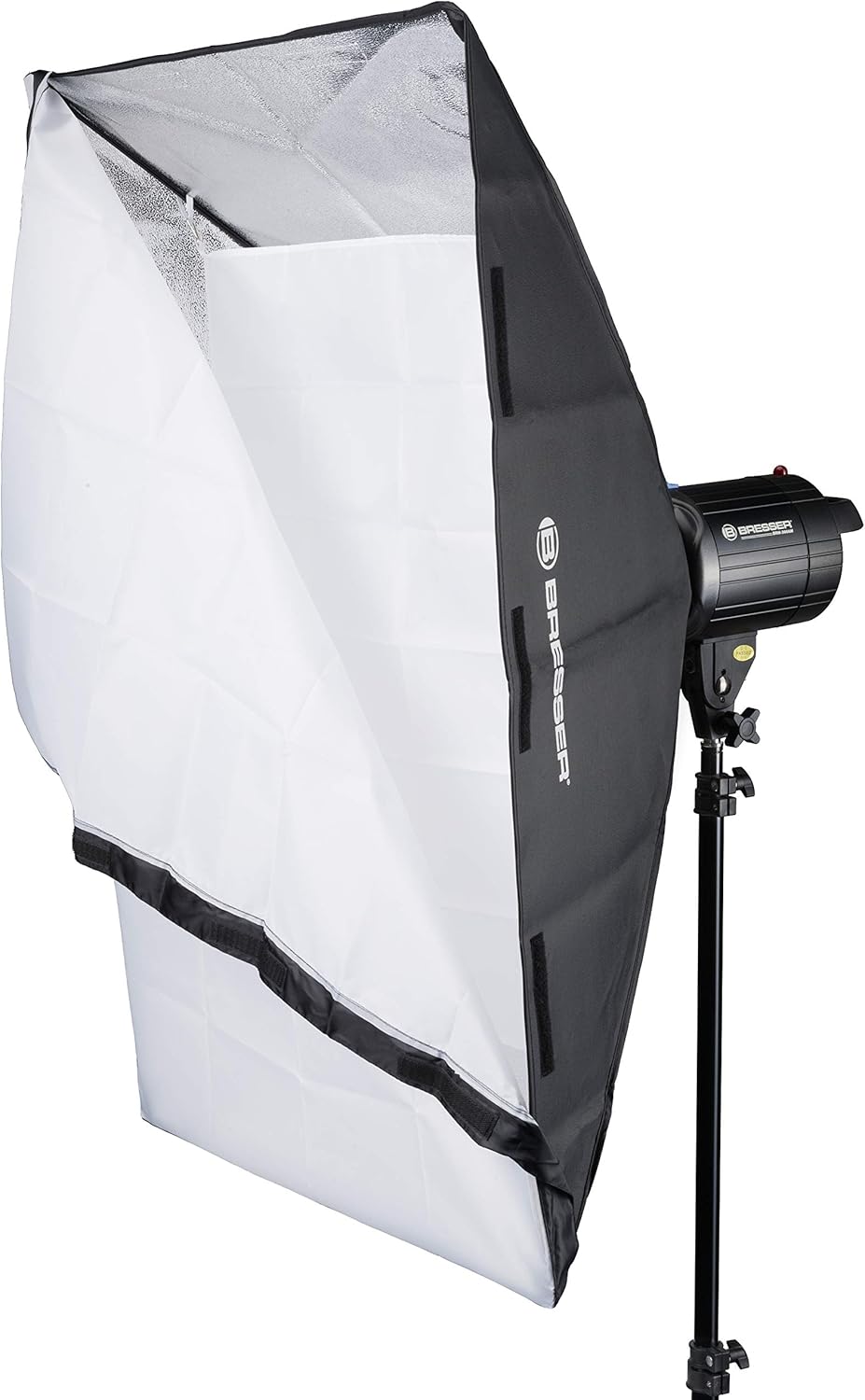 Assembling a softbox onto a BRESSER flash unit