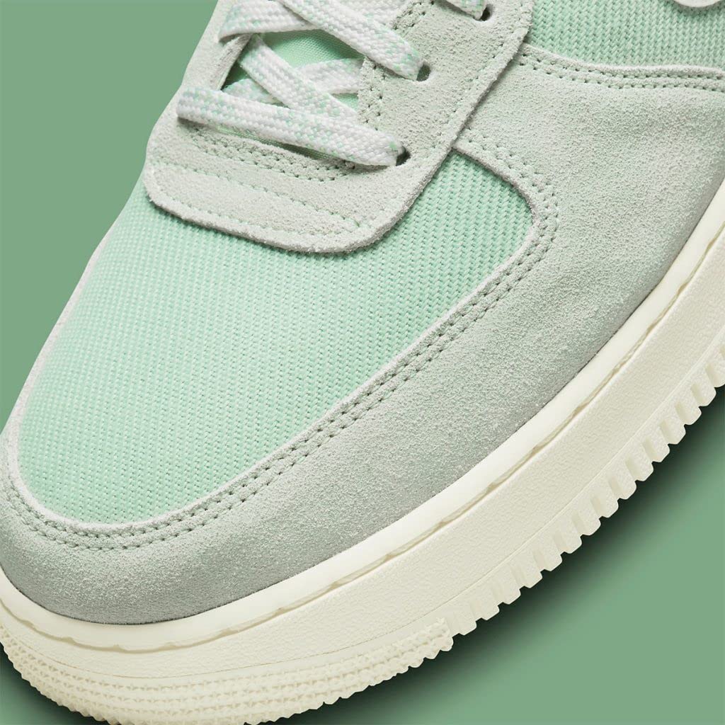 Nike Air Force 1 '07 LV8 - Tenis para hombre, Ratán, ratán, naranja alfa, vela, 44.5 EU