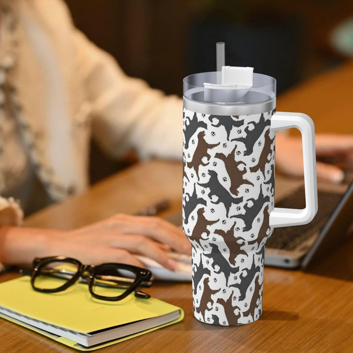 40 OZ Trotting Flat Coated Retrievers Paw Print Ice Bully Cup with Handle Straw Lid Straw,Stainless Steel Tumbler Coffee Cup