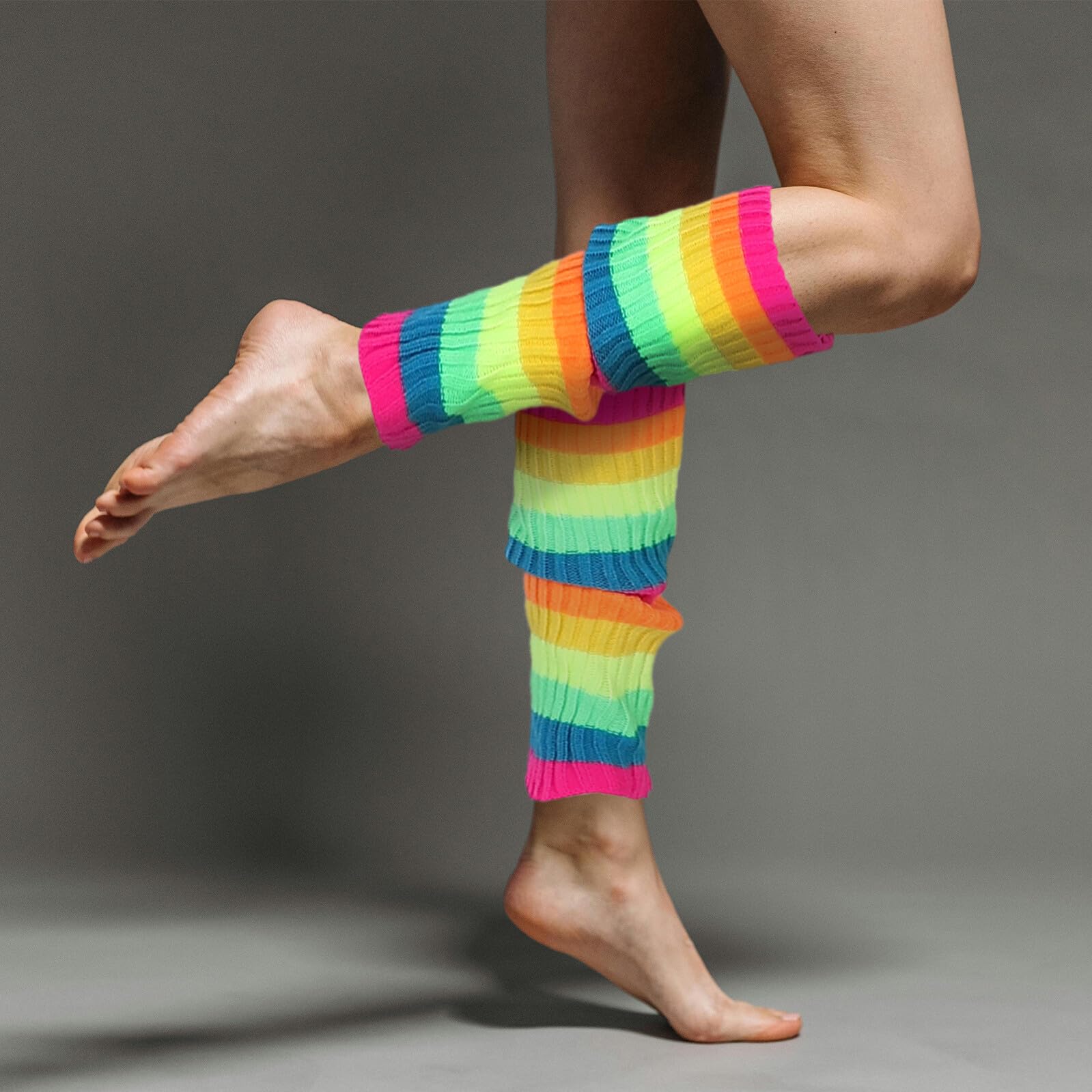 OUNONA Ensemble Déguisement Années 80 Femme 9 Pièces Arc-en-Ciel Fluo Tutu Court en Tulle Guêtres Moufles Résille Bandeau et Boucles D’Oreilles pour Soirée Carnaval Néon