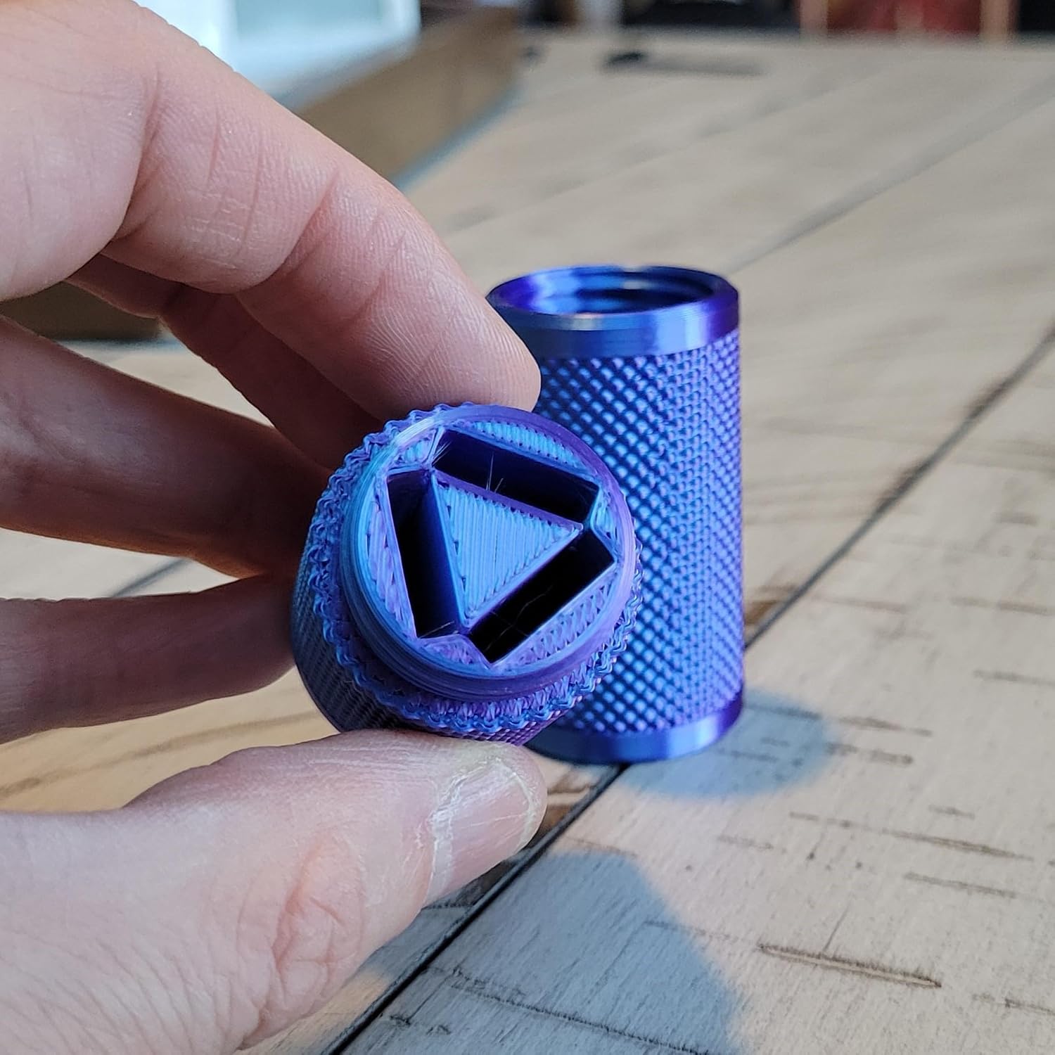 Znet3D Eye Drop Vial Holder & Travel Carry Case - Securely Holds Three (3) Single-Use Vials - Screw-On Lid, Knurled Pattern - Keep Vials Safe & Secure While Traveling (Blue/Purple)
