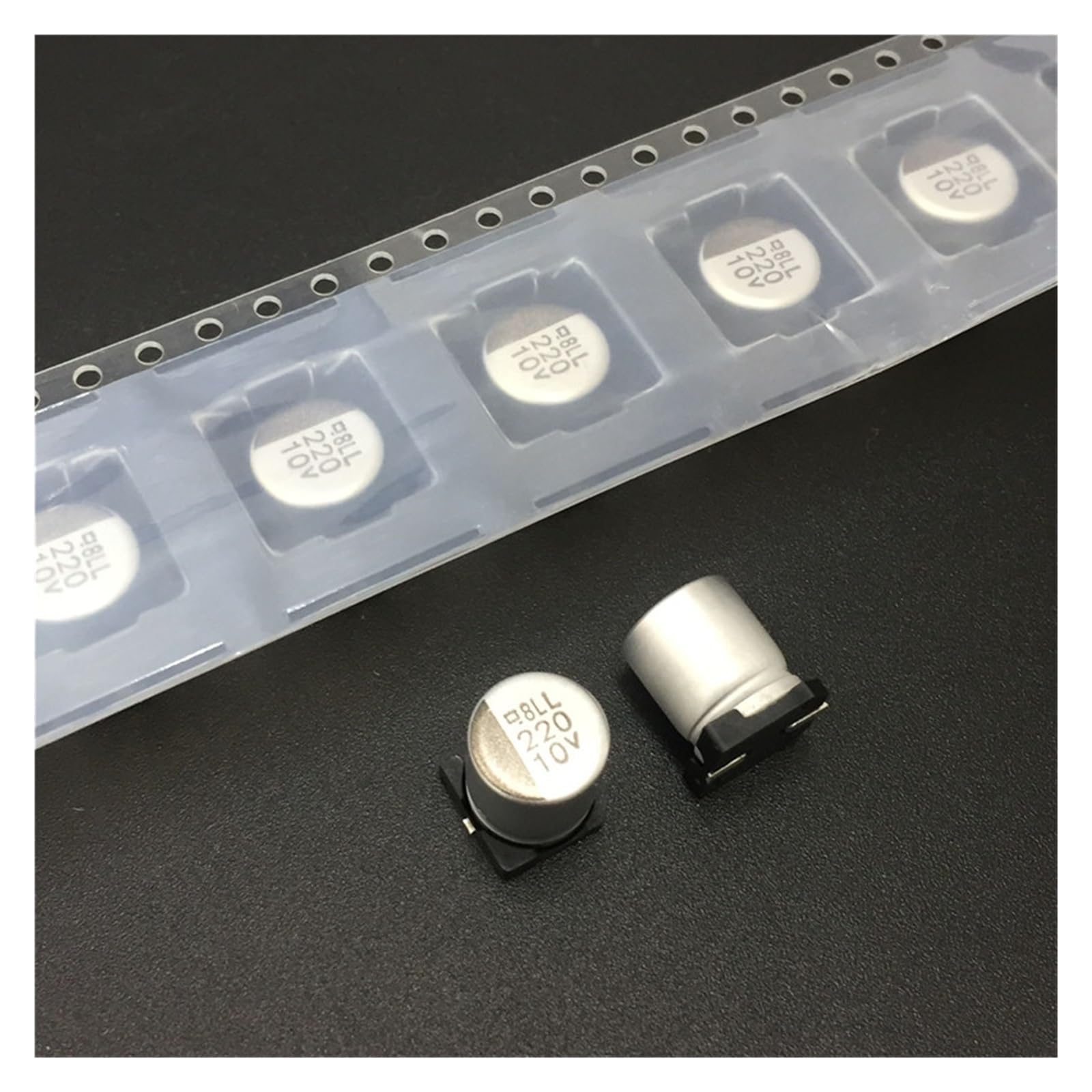 Condensateur 220uF 10V SMD pour réparer les écrans bleus et pannes de carte mère