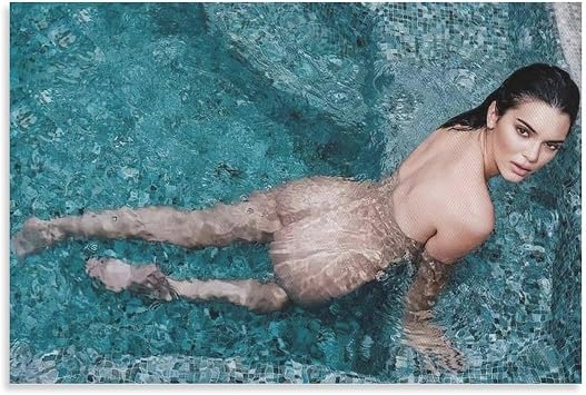 HBHCLXN Kendall Jenner Sexy Model Poster Star Poster 3 Canvas Wall Art Posters For Room Aesthetic And Decor Pictures For Living Room Bedroom Decor 16x24inch40x60cm, Unframe-style
