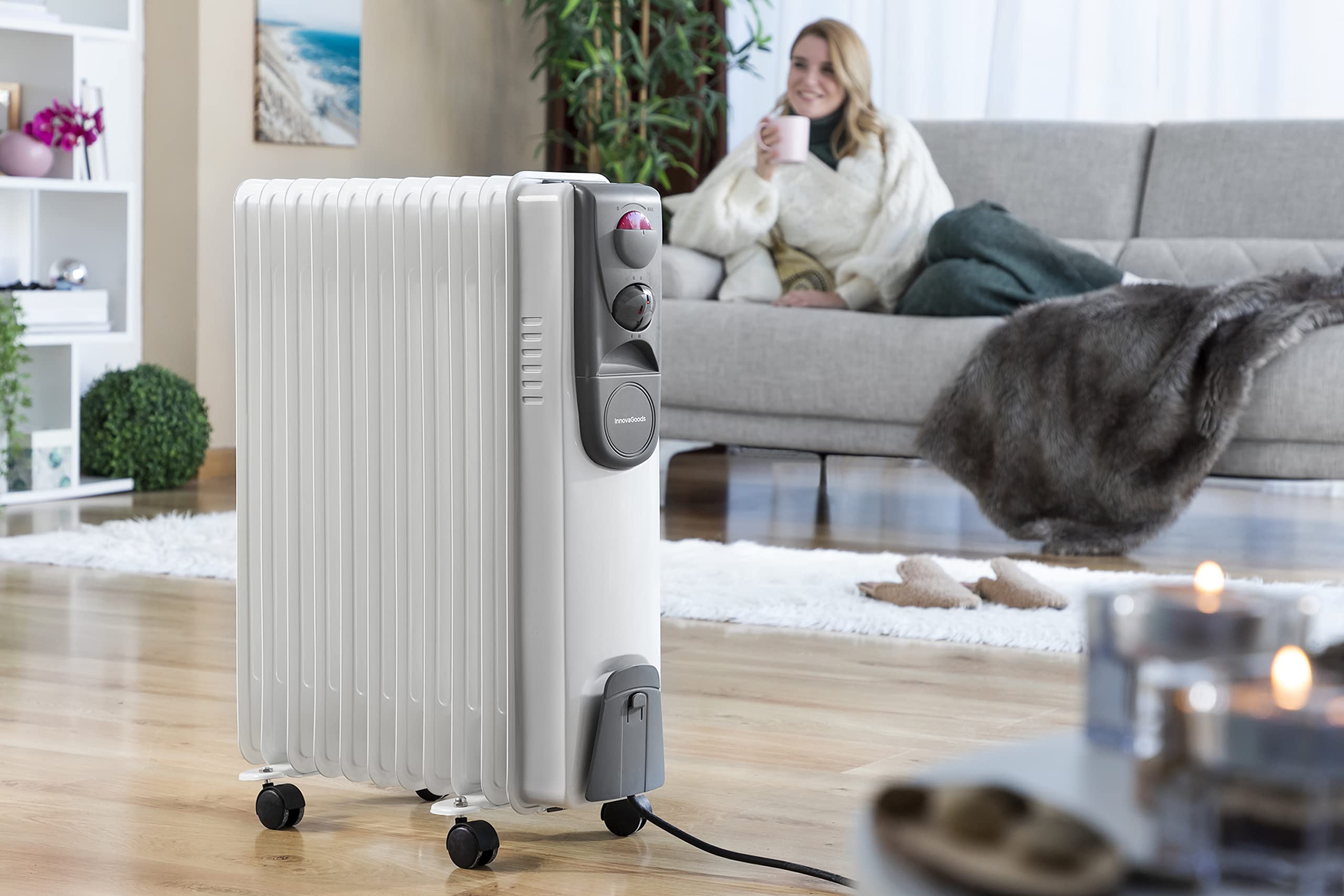 InnovaGoods® radiador electrico bajo consumo de aceite, termostato regulable, proteccion sobrecalentamiento, ruedas giratorias 360º, (blanco, 11 Módulos)