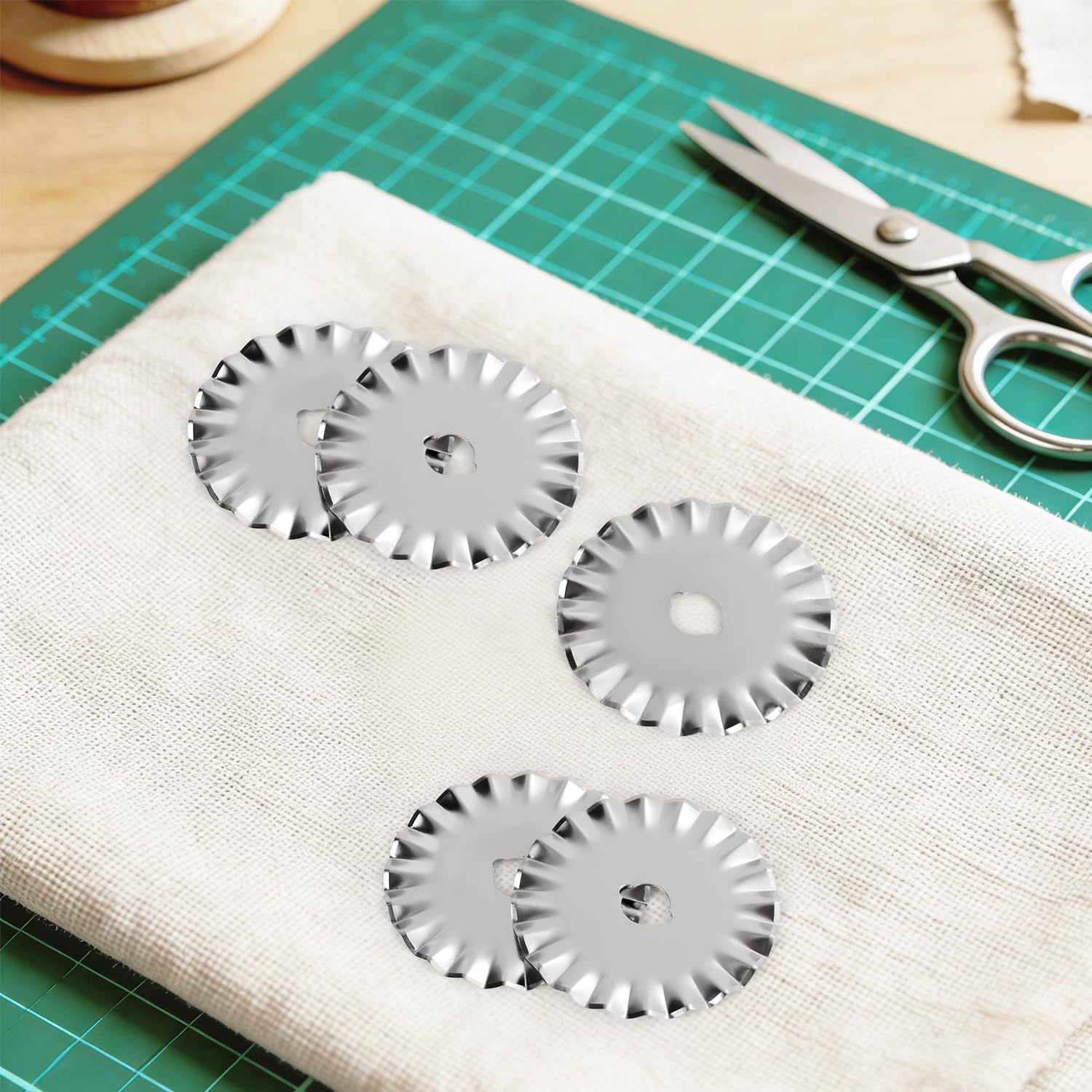 5 Pack 45mm Pinking Rotary Cutter Blades, Wavy Edge Replacement Blades for Fabric Quilting Sewing Scrapbooking, Decorative Circular Cutting Refills