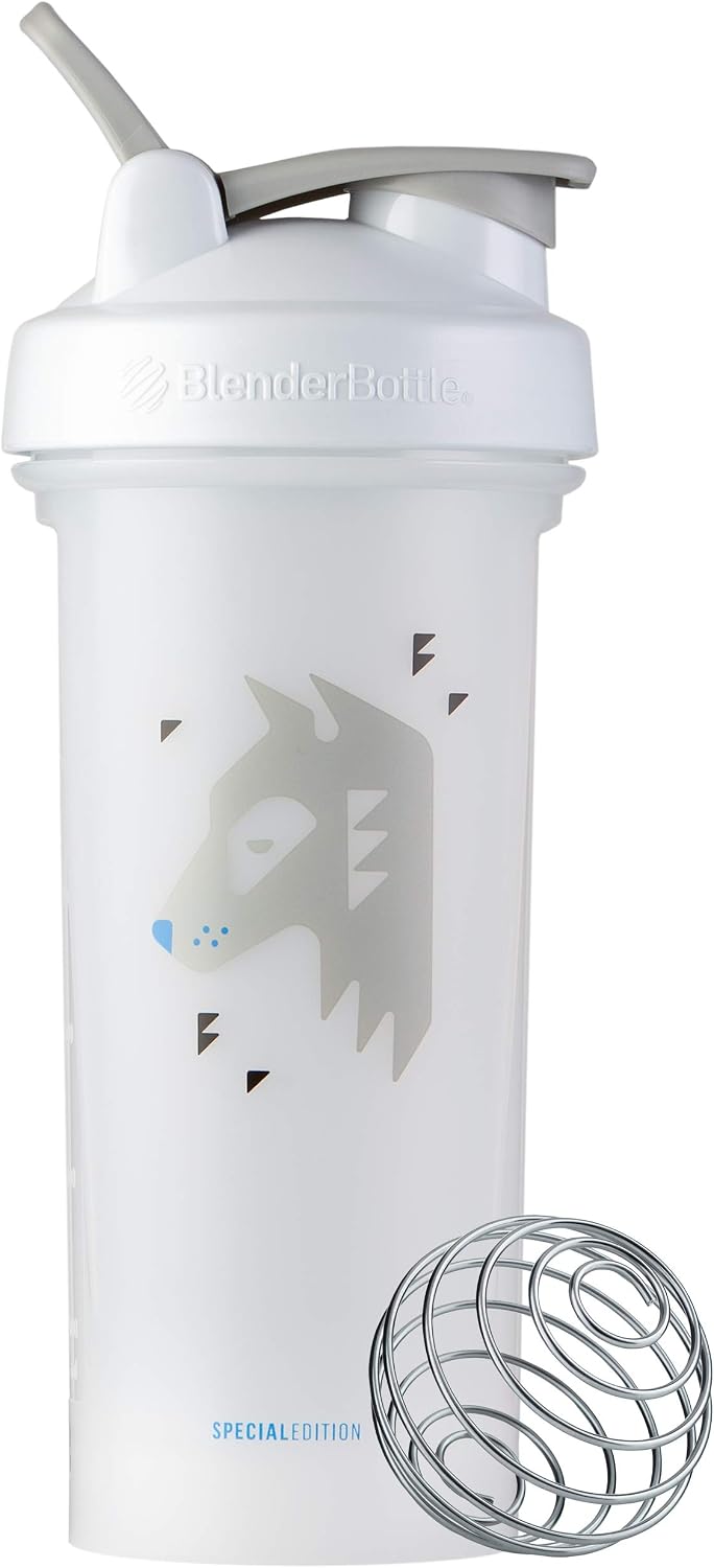 BlenderBottle Arctic Animals Classic Shaker Bottle Perfect for Protein Shakes and Pre Workout, 28-Ounce Wolf