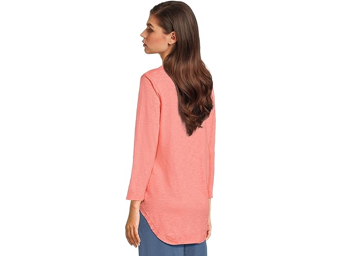 Mod-o-doc 3/4 Sleeve V-Neck Tee with Curved Hem