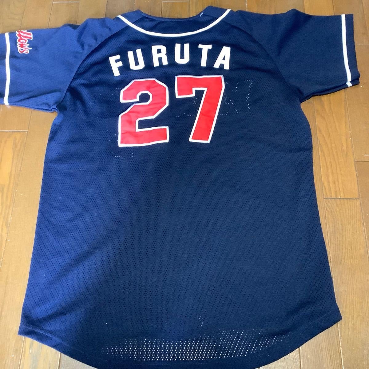 Amazon.co.jp: ヤクルトスワローズ 古田敦也 ビジターユニフォーム 