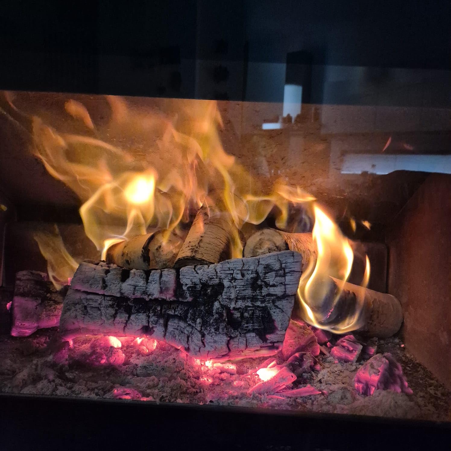 Tronchetti da ardere per camino 50 kg, in legno pressato, 5 cartoni da 10 kg, Senza Additivi, 100% Made in Italy