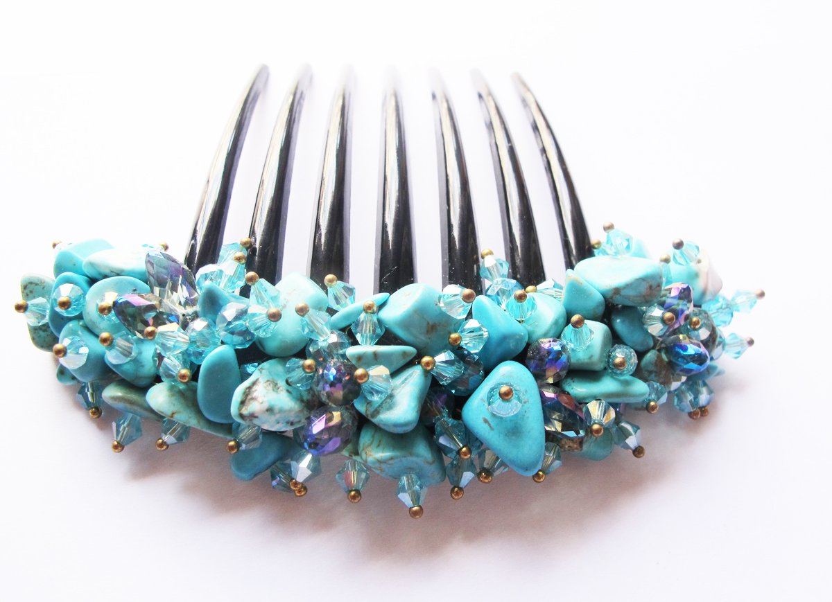 ThaiFrench twist hair comb Ornamented along top of the heading Adorned with synthetic turquoise stone