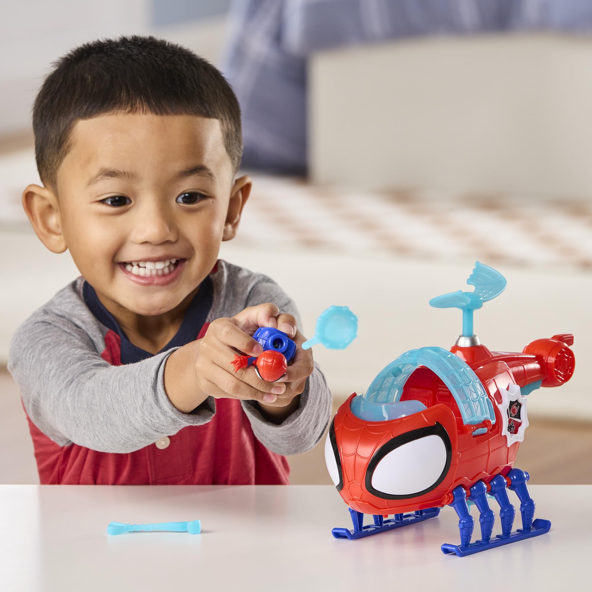 Marvel Spidey and His Amazing Friends Team Spidey Copter, 7.6-cm (3 inch) Action Figure & Toy Vehicle with Projectile - Image 3