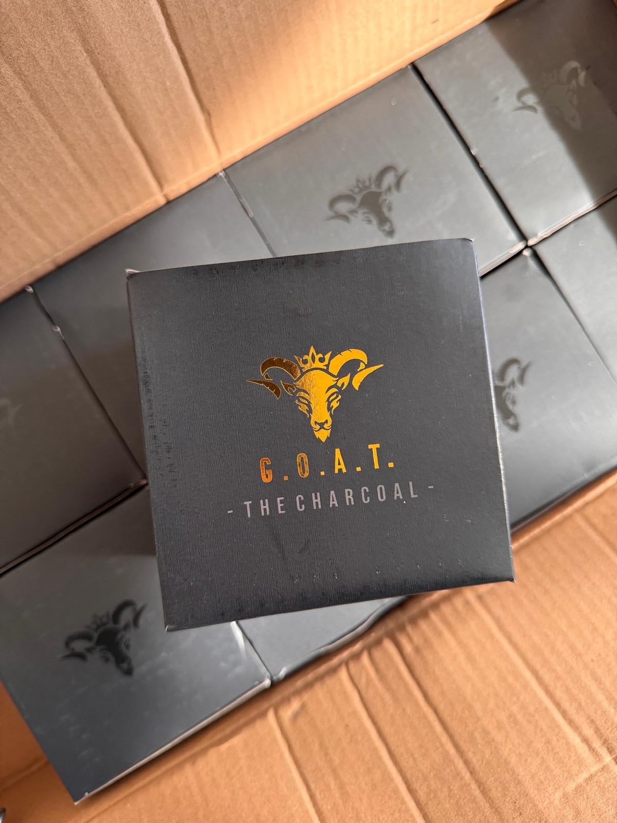 G.O.A.T Kokosnuss Kohle 20 kg 100% Kokusnussschale geruchlos geschmacklos, dampfarm & umweltfreundlich - perfekt für Lange Grill-Sessions im freien und unterwegs - Premium Ware