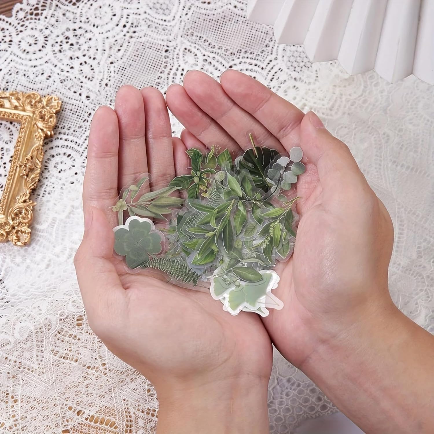 Pack of 50 Green Plant Stickers, Stickers Wedding Guest Book, Plants Scrapbooking Decorative Stickers, Self-Adhesive Flower Stickers, Waterproof Flower Style Paper Stickers, Transparent Stickers for