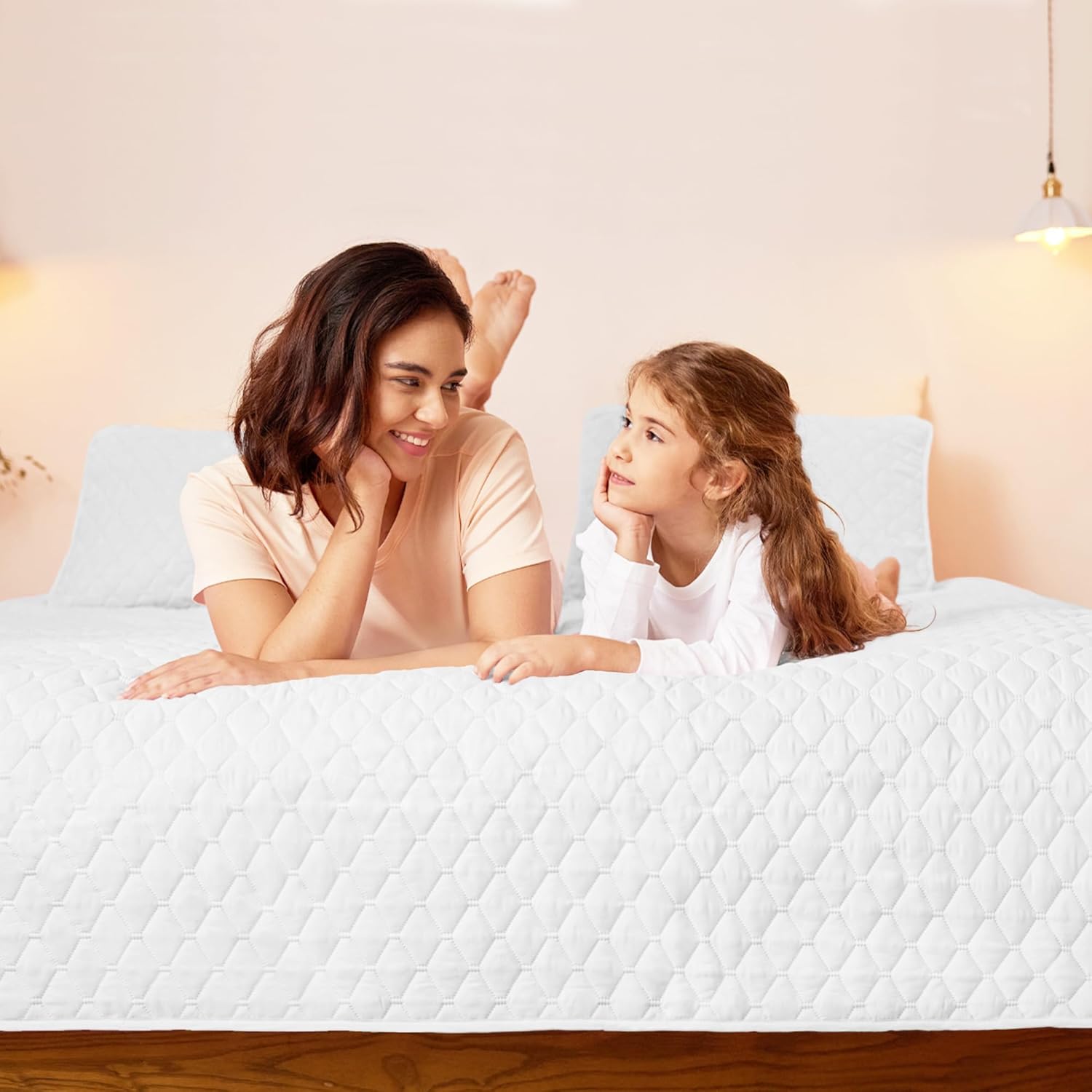 Exclusivo Mezcla Reversible Full Queen Quilt Bedding Set with Pillow Shams, Lightweight Quilts Queen Size, Soft Bedspreads Bed Coverlets for All Seasons - (White, 90"x96")
