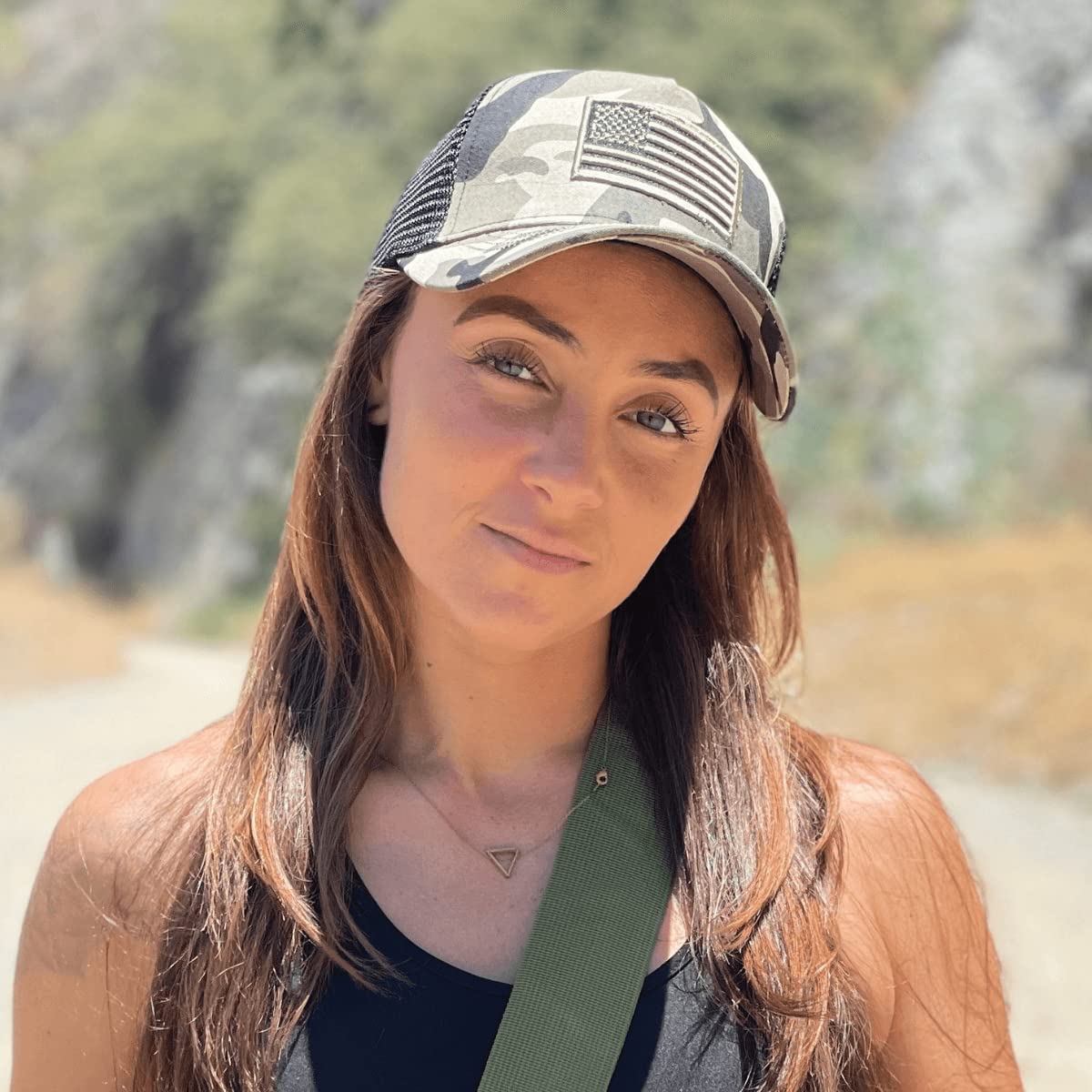 Cappello da camionista tattico in stile militare con bandiera americana, con cinturino regolabile, traspirante e unisex