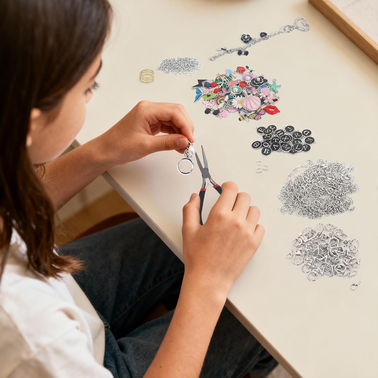 foci cozi 195PCS Lipgloss Keychain Jewelry Making Charms Kit for Adults,Charms for Jewelry Keychain Making Supplies,Charm Bracelet Making Kit