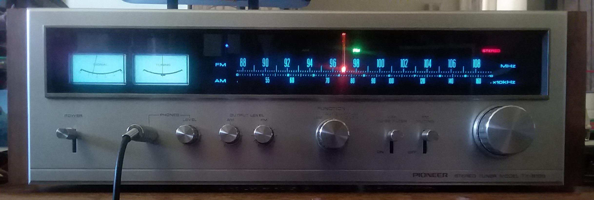 Pioneer TX-8100 Tuner with warm white LED bulbs installed, showing even illumination