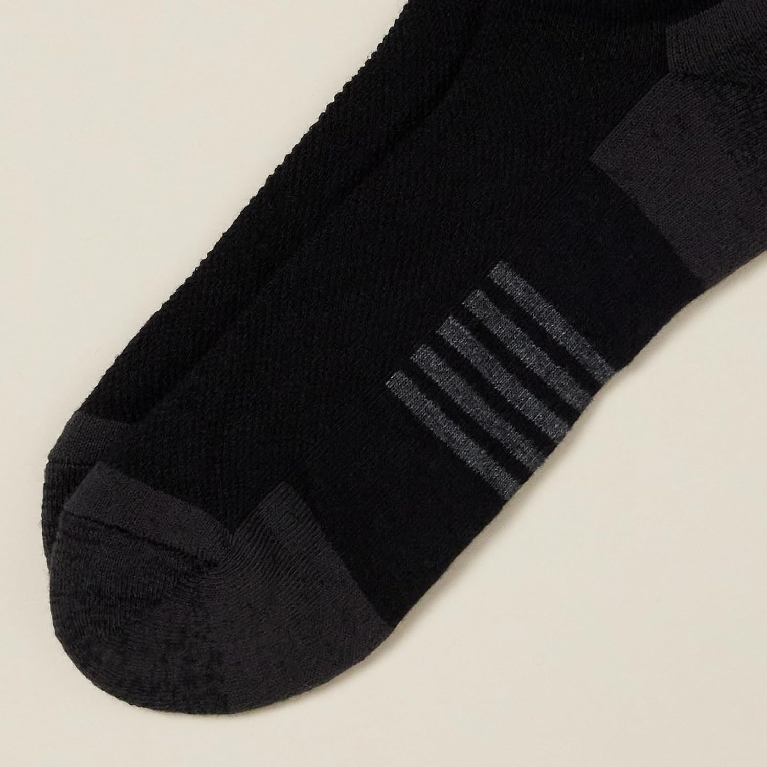 Amazon Essentials Men's Cotton Performance Cushioned No Show Athletic Running Socks, 6 Pairs, Black, 8-12