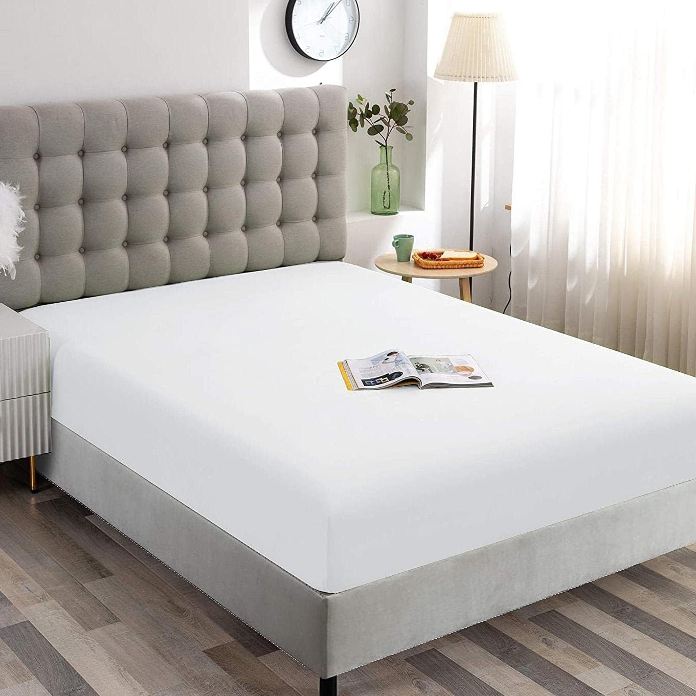 Fitted Bed Sheet only WhiteMattress Cover 600TC Ultra Soft Touch Silk Like Satin Breathable Luxury Premium Quality Microfiber Wrinkle & Stain Resistant Mattress Sheet (Super King 180x200+30cm)