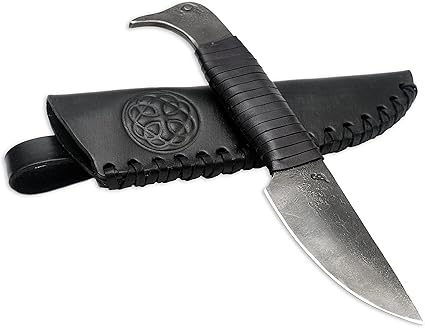 El cuchillo AuRiver Outdoor de acero 7Cr13 es ideal para caza y actividades al aire libre. Con hoja afilada, mango de ABS y funda de nylon para transportar.