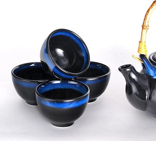 Vista 4 de Hinomaru Collection Kagetsu - Juego de té de porcelana esmaltada reactiva estilo japonés, 24 onzas líquidas, tetera con mango de ratán y cuatro