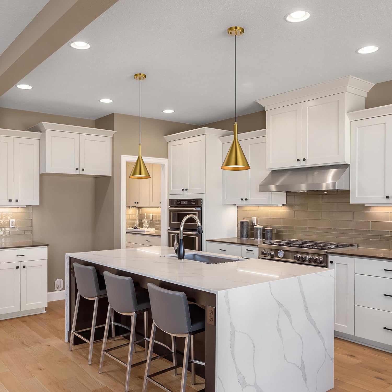 Edvivi 1-Light Pendant Light Modern Farmhouse Gold Ceiling Light with Gold Metal Cone Shade, Adjustable Hanging Light Fixture for Kitchen Island, Dining, Bedroom, 7.8 in.