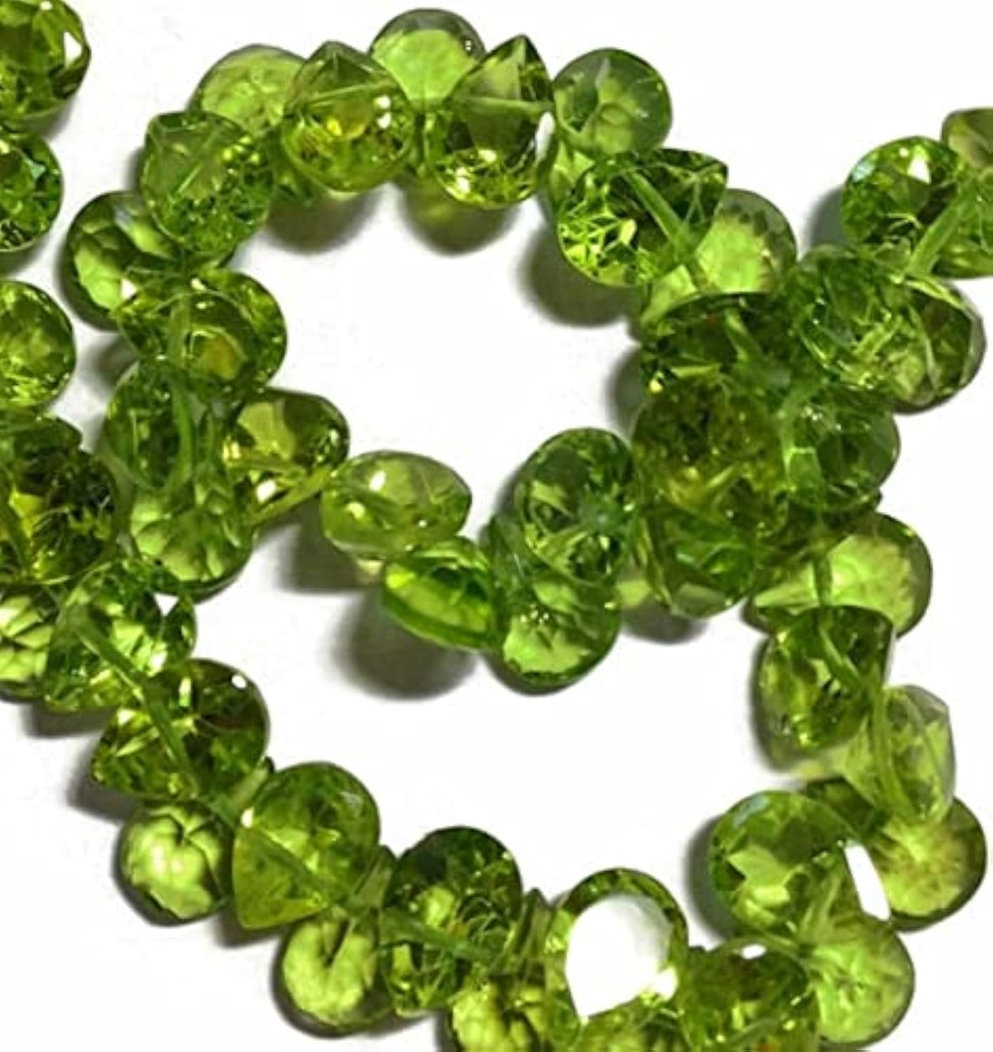 Peridot faceted briolettes LKBEADS AAA grade 5x7mm 16 perles