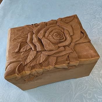 木製彫刻 　宝石箱　小物入れ　手彫り　秀作 生地仕上　可愛い少女の木彫りの宝石箱 il_fullxfull.4888202287_m76e.jpg