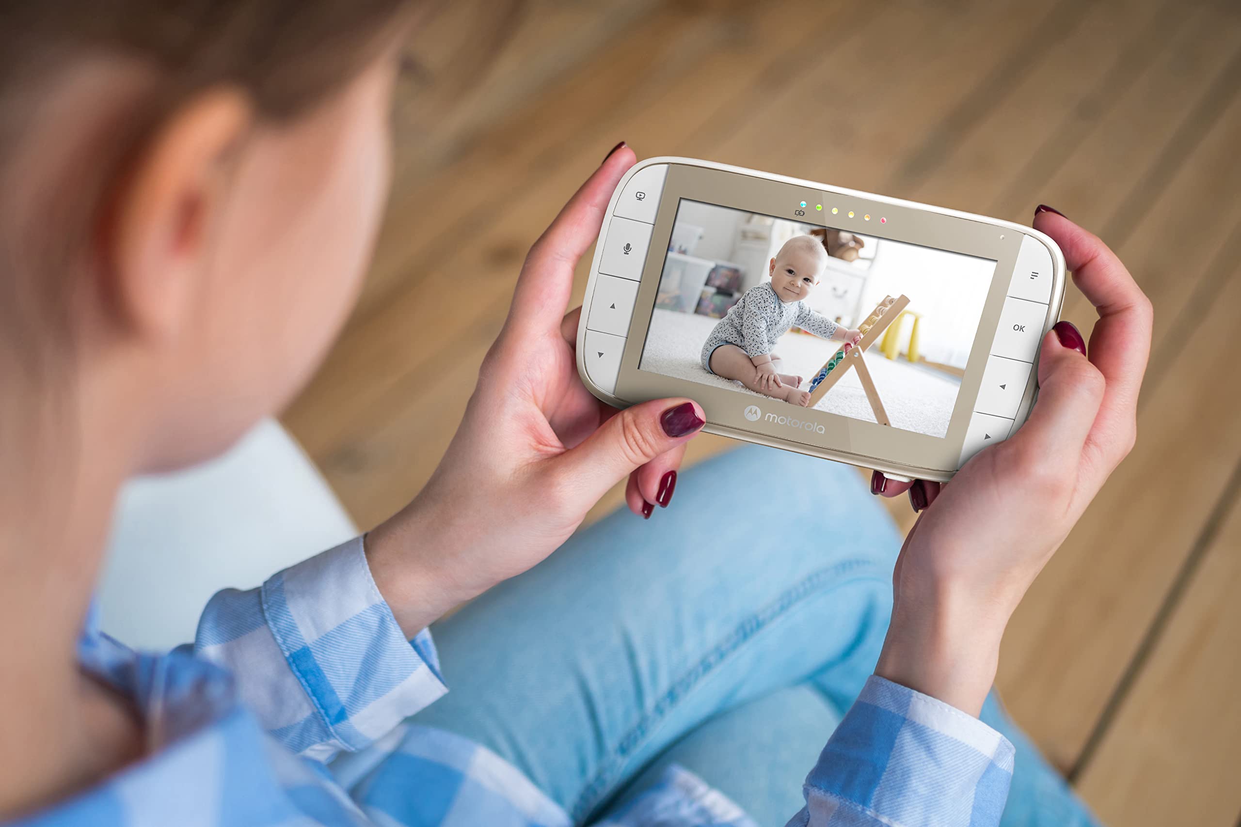 Motorola Nursery Babyphone Caméra VM50G - Caméra Bébé avec Écran Couleur, Communication Bidirectionnelle et Vision Nocturne Infrarouge - Portée de 300M